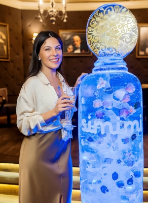 Мирей Наварро презентовала В Минске новый аромат SIMIMI