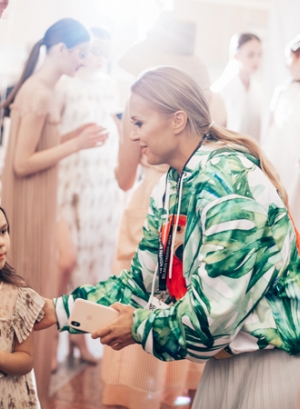 Backstage Candy Lady