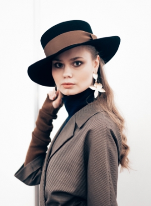 Backstage Nelva&Friday by Nelva