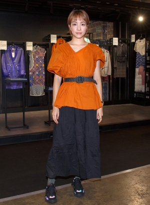 Fashion in Hong Kong:Street Style by @yulia_fanchan