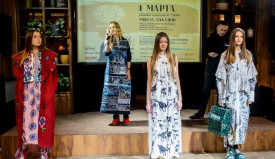 21bb79fe6fe44ade81138ebce39a82fb