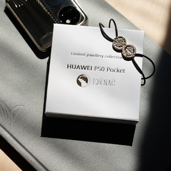 Ювелирная коллекция, вдохновленная смартфоном Huawei P50 Pocket Premium Edition